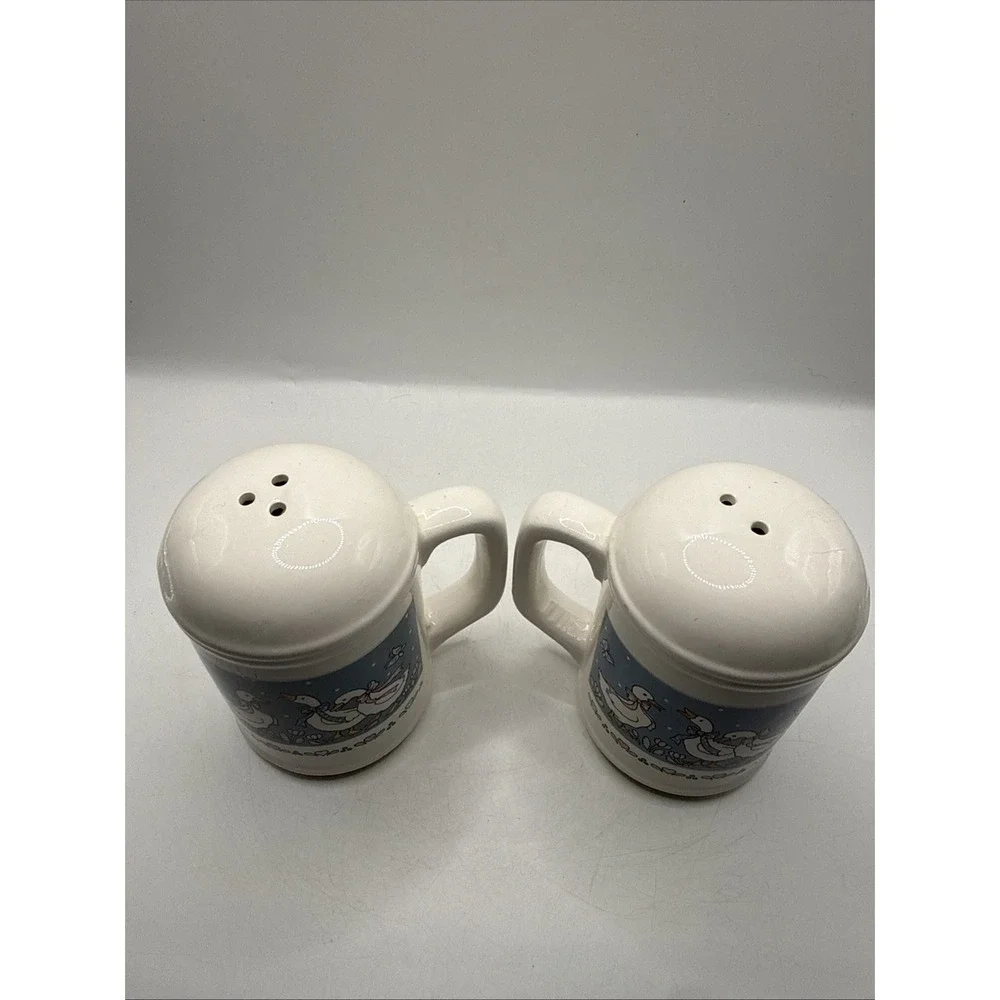 Vintage Country Blue Geese Ceramic Salt & Pepper Shaker Set Country Core